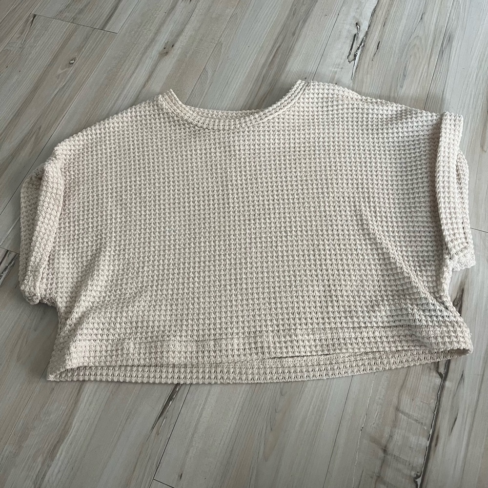 SHEIN Cream Textured Crop Top